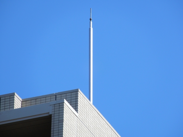 マンションの避雷針